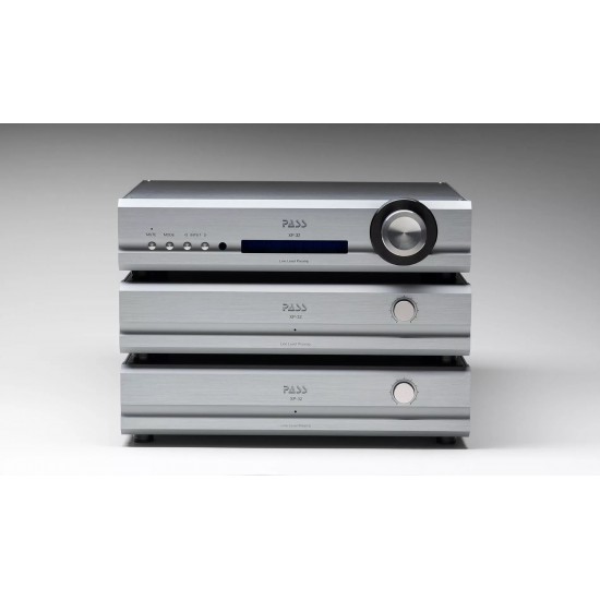 Pass Labs XP-32 – Preamplificatore Stereo High-End a 3 Telai