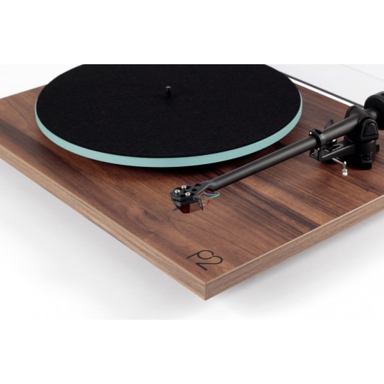 Giradischi Rega Planar 2 con testina Rega Nd3 inclusa.