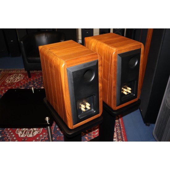 Sonus faber Electa Amator con Stand – Diffusori Bookshelf Hi-End