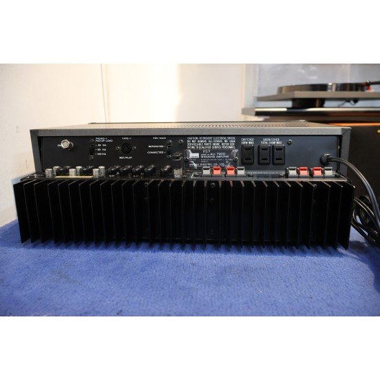 Amplificatore integrato Sansui au 7900